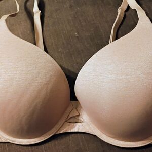 Victoria's Secret Cream Bra